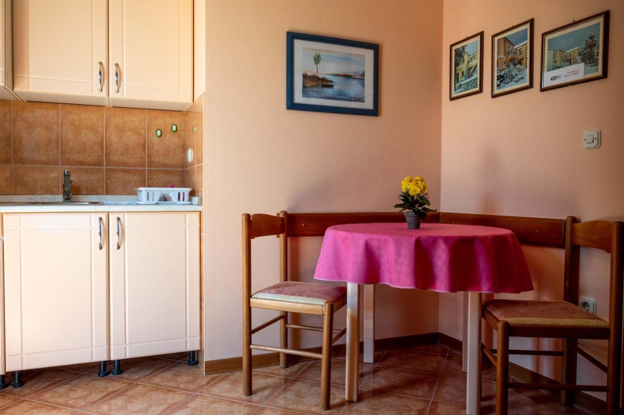 Alda-App Appartement Funtana Buitenkant foto