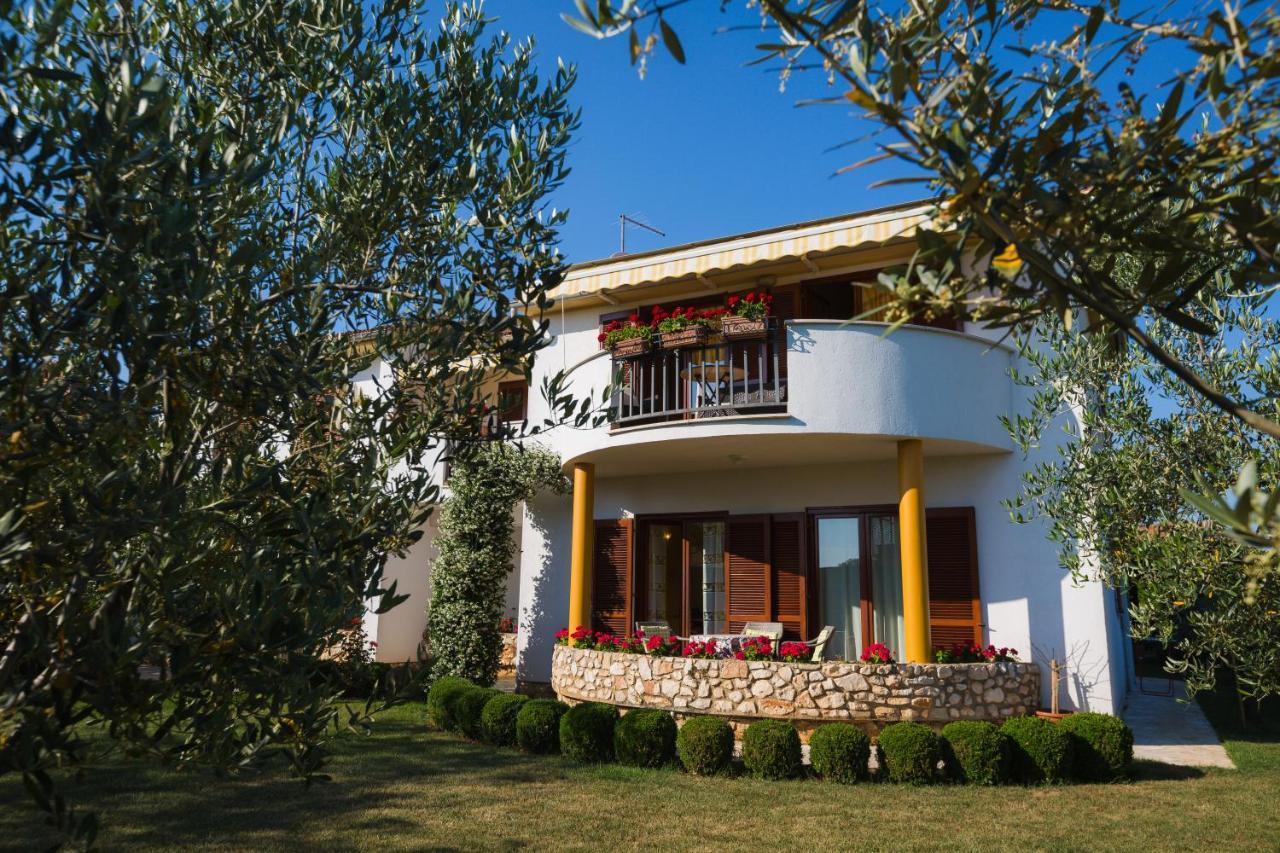 Alda-App Appartement Funtana Buitenkant foto