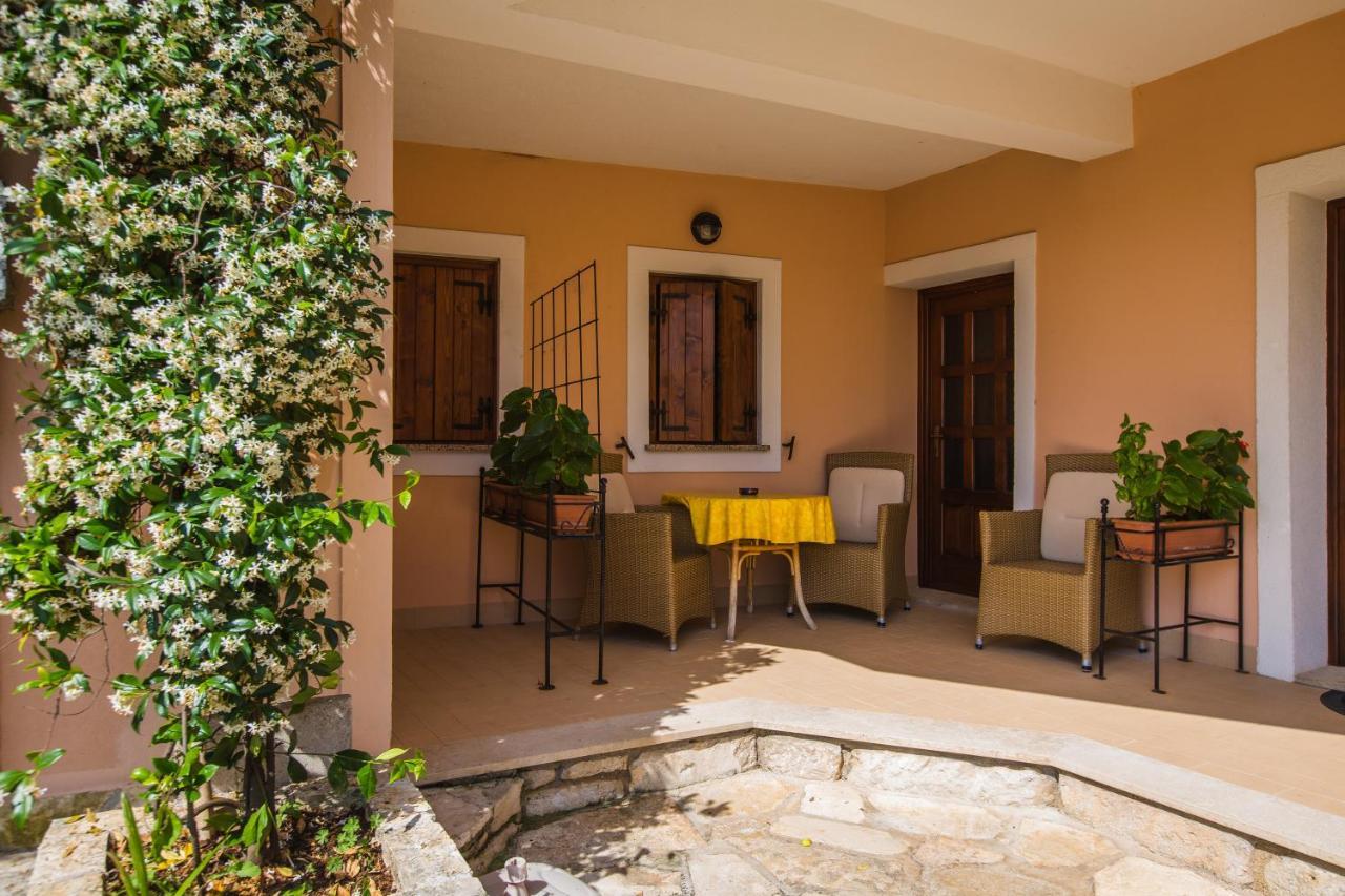Alda-App Appartement Funtana Buitenkant foto
