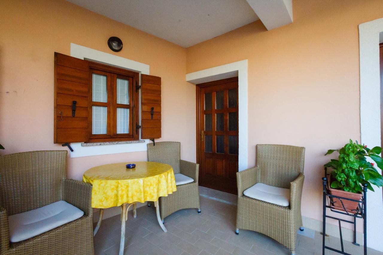 Alda-App Appartement Funtana Buitenkant foto
