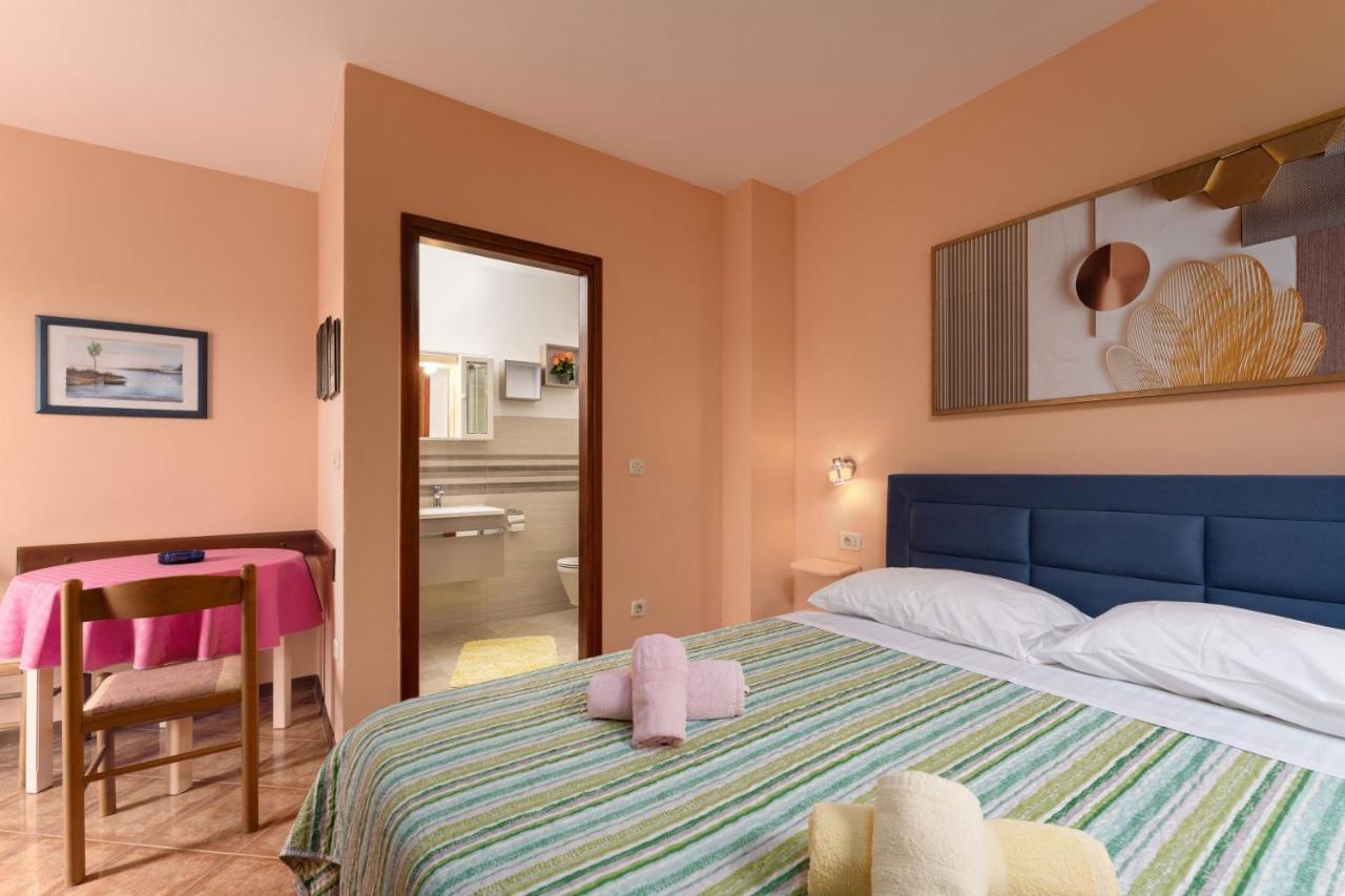 Alda-App Appartement Funtana Buitenkant foto